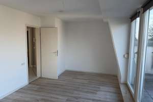 Perfekt für Familien oder Homeoffice – 4-Zimmer-Maisonette mit Dachterrasse und zwei Eingängen – Die vollständige Adresse der Immobilie erhältst du vom Anbieter., 13158 Wilhelmsruh, Berlin – Vorschaubild 10