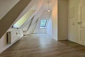 Außergewöhnliche und sanierte Dachgeschoss-Wohnung mit 4 Zimmern und Gäste-WC in Top-Lage! – Adelheidring 15, 39108 Stadtfeld Ost, Magdeburg – Vorschaubild 21