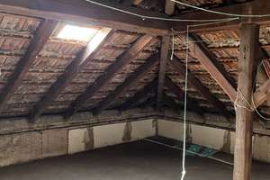 Für Selbstausbau: 2-Zimmer-Wohnung im Dachgeschoss mit Baugenehmigung und Balkon – Helmholtzstr. 103 103, 46045 Altstadt-Mitte, Oberhausen – Vorschaubild 3