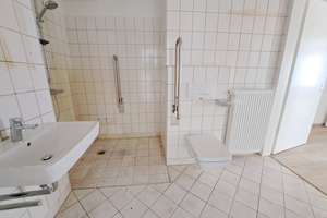 Nur mit WBS! 3-Zimmer-Wohnung mit Aufzug, Balkon und barrierefreier Dusche in Bremerhaven! – Hinrich-Schmalfeldt-Straße 19, 27576 Klushof, Bremerhaven – Vorschaubild 8