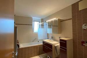 Exklusive, neuwertige 4,5-Zimmer-Wohnung mit Balkon und Einbauküche in Stuttgart – Die vollständige Adresse der Immobilie erhältst du vom Anbieter., 70376 Burgholzhof, Stuttgart – Vorschaubild 7