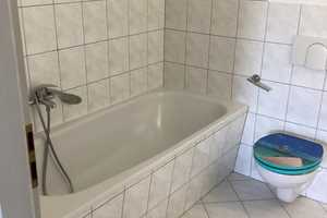 Schöne kleine 3 Zimmer Wohnung in ruhiger Lage mit Anmietung eines separaten Stellplatzes! – Heinz-Bongartz-Str. 14, 1239 Dresden – Vorschaubild 3