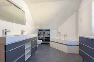 Property thumbnail 23