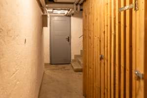 Ein rentable 10+1-Familienhaus in zentraler Lage, Rendite 3,7% (JME/KP) mit viel Steigerungspotentia – Die vollständige Adresse der Immobilie erhältst du vom Anbieter., 81549 Neuharlaching, München – Vorschaubild 31