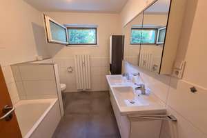 Wunderschöne 3  Zimmer Wohnung mit Balkon,  Gartenblick und Wohlfühlbad – Die vollständige Adresse der Immobilie erhältst du vom Anbieter., 50767 Pesch, Köln – Vorschaubild 3