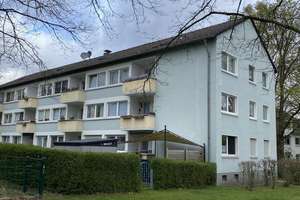 Solide Kapitalanlage - Schöne 3-Zimmer-WHG mit Balkon im Grünen
