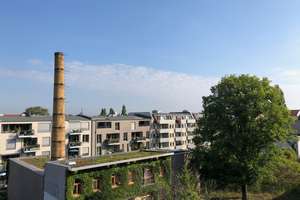 Helle 5-Zimmer-Dachgeschosswohnung, Komponistenviertel, bezugsfrei, kein Fahrstuhl