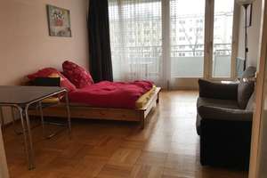 Zuhause mit Balkon in Schwabing-West