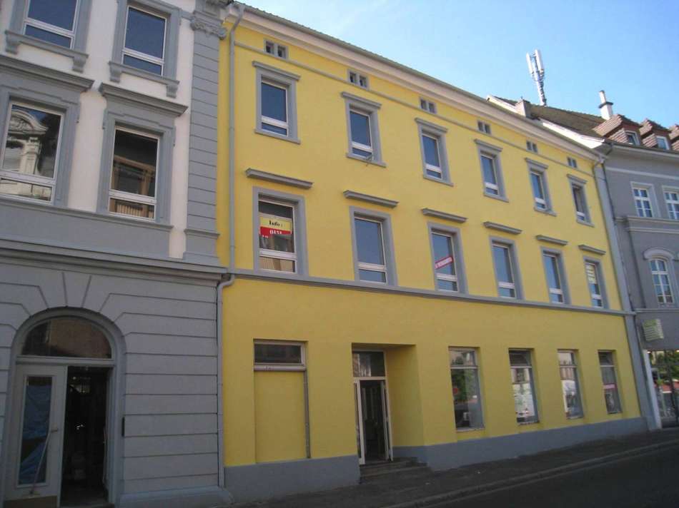 insgesamt 3 Gebäude