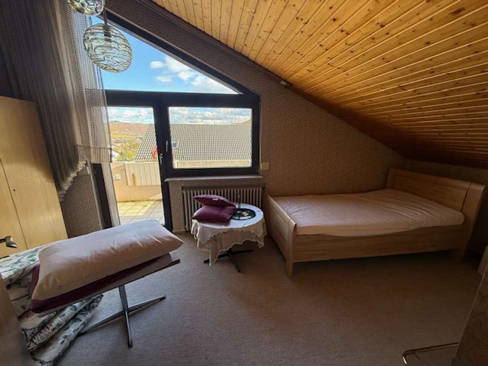 Zimmer 1 DG mit Balkon