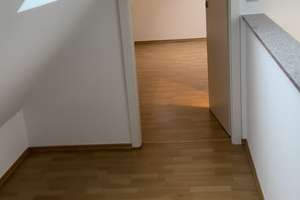 Zuhause mit 4 Zimmern und viel Platz in Stuttgart Untertürkheim – Die vollständige Adresse der Immobilie erhältst du vom Anbieter., 70327 Untertürkheim (Ortsteil), Stuttgart – Vorschaubild 10