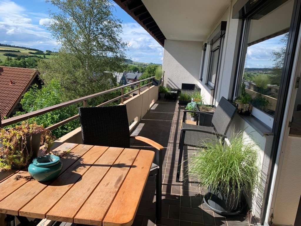 Immobilie in Brigachtal - Großzügige 4-Zimmer-Wohnung mit großem Balkon und Carport - Bild 3