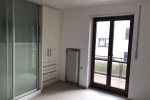 Traumhafte Gepflegte Villa mit 4 Zimmern und EBK in Augsburg-Haunstetten und herrlichem Garten – Die vollständige Adresse der Immobilie erhältst du vom Anbieter., 86179 Haunstetten-West, Augsburg – Vorschaubild 8