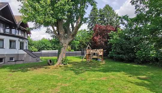 Bild von Rarität ! Tolles Grundstück ! Inklusive Bauplatz ! Großzügiges tolles 2-Familienhaus