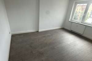 +++ Schöne helle 3- Dachgeschosswohnung +++ – Schützenplatz 11, 6712 Zeitz – Vorschaubild 4