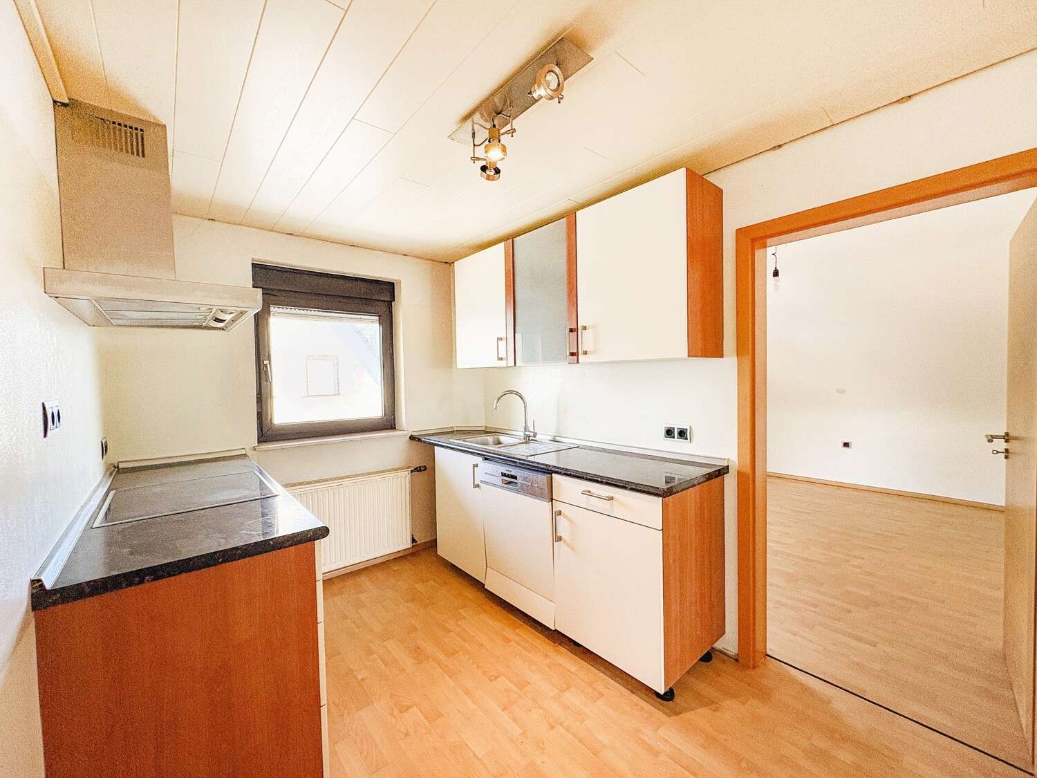 Immobilie in Annweiler am Trifels - Großzügiges 1-2 Familienhaus mit 1.599 m²Grundstück in Annweiler-Queichhambach - Bild 10