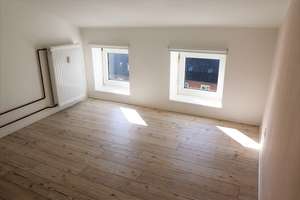 KIEL-BLÜCHERPLATZ: 4-Zimmer-Wohnung über 2 Ebenen (4. +5. OG) mit 2 Balkonen (ohne Fahrstuhl) – Holtenauer Straße 177, 24118 Ravensberg, Kiel – Vorschaubild 17