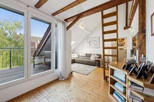 Exklusives Wohnen in Bestlage - Lorettoviertel! Altbau-Charme trifft moderne Dachgeschosswohnung! – Die vollständige Adresse der Immobilie erhältst du vom Anbieter., 40219 Unterbilk, Düsseldorf – Vorschaubild 4