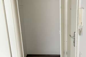 Modernes 1-Zimmer-Apartment, renoviert, offener Kochbereich, Schlafnische, Wandschrank,Tageslichtbad – Saarstraße 105, 46045 Altstadt-Süd, Oberhausen – Vorschaubild 7