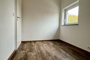 Erstbezug: Helles 6-Zimmer DHH mit Einbauküche, großem Garten, Terrasse & Parkplatz in Berlin Rudow – Lauchstädter Weg 00, 12355 Rudow, Berlin – Vorschaubild 6