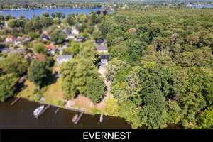 Wassergrundstück – Erstbezug im Neubau mit Privatsteg