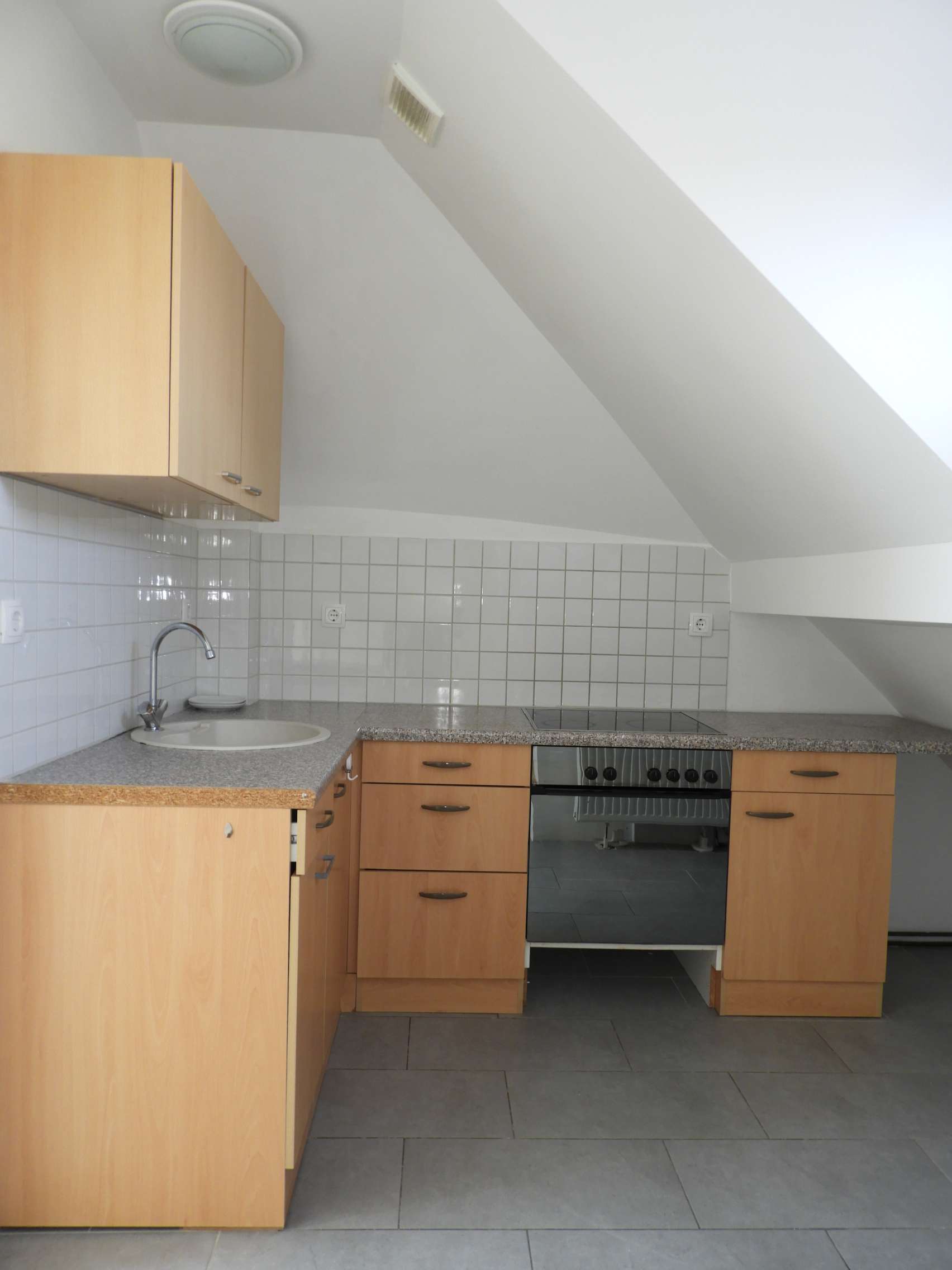 Immobilie in Schellerten - Großes Haus mit neun Zimmer in Oedelum! - Bild 18