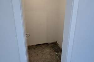 3-Zimmer-Wohnung mit Balkon, Kaminanschluss, Laubengang & Garage + Stellplatz – sofort bezugsfrei – Schweinauerstr 67, 90439 St. Leonhard, Nürnberg – Vorschaubild 7