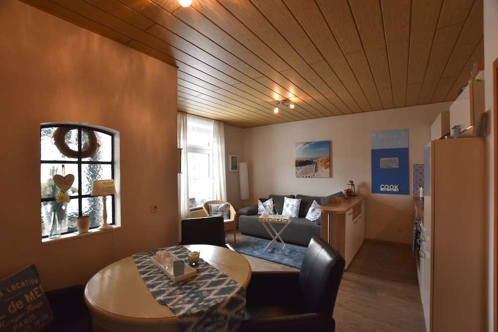 Immobilie in Wangerland - Charmantes Haus mit Charakter in Tettens - Bild 7