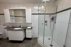 Exklusives 3,5-Zi.-Penthouse in Baden-Baden – traumhafte Südwest-Terrasse & herrliche Ruhe – Die vollständige Adresse der Immobilie erhältst du vom Anbieter., 76530 Innenstadt, Baden-Baden – Vorschaubild 12