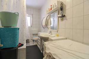 Gepflegtes Zuhause mit Garten, Terrasse und Stellplätzen – ideal für Paare oder Familien – Die vollständige Adresse der Immobilie erhältst du vom Anbieter., 59073 Heessen, Hamm – Vorschaubild 7