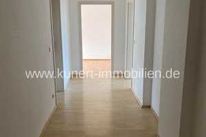 3-Zimmer-Wohnung mit Balkon in attraktiver Wohnlage von Chemnitz, Badezimmer mit Wanne und Dusche – Clausstr. 72, 9126 Chemnitz – Vorschaubild 16