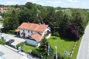 Exklusives Landhaus mit Einliegerwohnung, Gewerbefläche und weitläufigem Grundstück – Die vollständige Adresse der Immobilie erhältst du vom Anbieter., 84546 Egglkofen – Vorschaubild 2