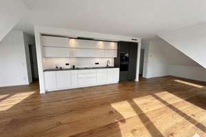 Wohnen mit Traumblick auf den Teutoburger Wald: Großzügige 3-Zimmer-Penthousewohnung in Hoberge – Am Rehhagen 4, 33619 Dornberg, Bielefeld – Vorschaubild 2