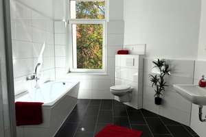 Erstbezug nach Sanierung mit Einbauküche, Wanne und Dusche – 39106 Alte Neustadt, Magdeburg – Vorschaubild 1