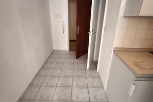 Helle 1-Zimmer Wohnung im 5. OG mit Aufzug in München-Ludwigsvorstadt-Isarvorstadt