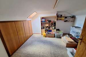 Freiwerdendes Zweifamilienhaus mit Garage in Toplage am Feldrand – Die vollständige Adresse der Immobilie erhältst du vom Anbieter., 90455 Kornburg, Worzeldorf, Nürnberg – Vorschaubild 35