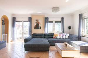 Ihr Ein-bis Zweifamilienhaus im Herzen von Oberursel – ruhig gelegen mit Garten & Stellplätzen – Die vollständige Adresse der Immobilie erhältst du vom Anbieter., 61440 Oberursel (Taunus) – Vorschaubild 4
