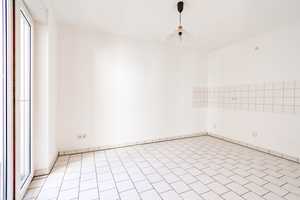Neudorf-Süd. Kapitalanlage oder Eigennutzung. 
Barrierefrei. Zwei-Zimmer mit Loggia + Stellplatz. – Duisburg – Vorschaubild 5