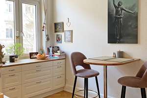 Wunderschöne, helle Altbauwohnung – Herderstraße 12, 65185 Mitte, Wiesbaden – Vorschaubild 2