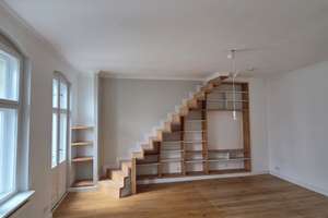 Hauptstadtmakler-Bezugsfreie Wohnung mit Loftcharakter, Balkon und Dachboden – Die vollständige Adresse der Immobilie erhältst du vom Anbieter., 10713 Wilmersdorf, Berlin – Vorschaubild 2