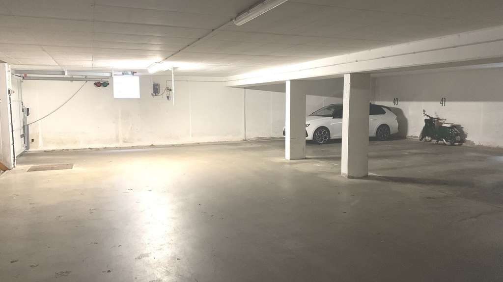 Immobilie in Waldheim - Vermietete 3-Raum WE mit Balkon + TG - Bild 2