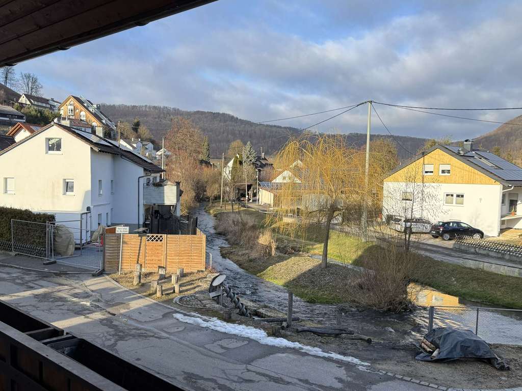 Immobilie in Mühlhausen im Täle - Charmantes Bauernhaus mit viel Potential und Gewerbefläche in ruhiger und idyllischer Wohnlage - Bild 3