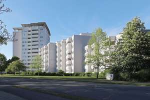 Mit dem Aufzug zur Wohnung // 6.OG Whg 5 – Theodor-Heuss-Str. 28a, 38444 Detmerode, Wolfsburg – Vorschaubild 3