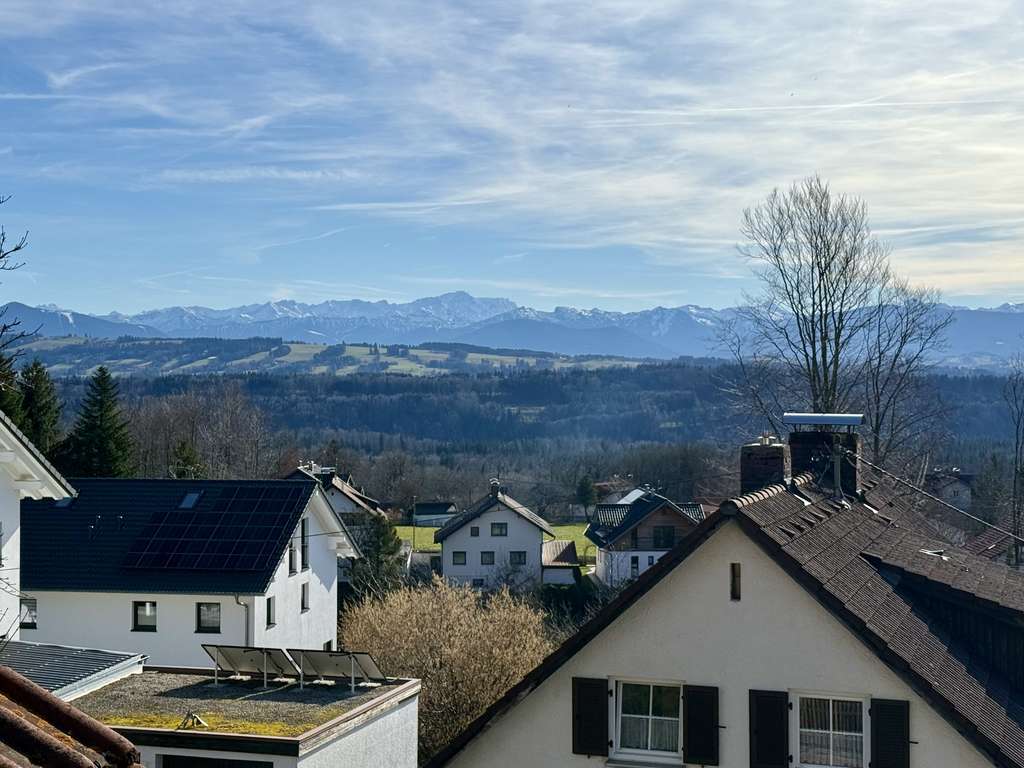 Immobilie in Hohenpeißenberg - Außergewöhnliche 3-Zimmer-Wohnung mit Balkon - Bild 1
