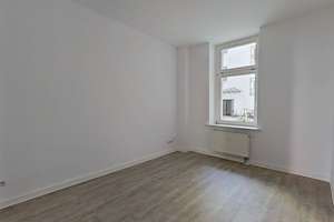Die Blätter fallen, Ihre Mietkosten auch - Einziehen und 1 NKM sparen: Geräumige 4-Zimmer-Wohnung... – 39104 Altstadt, Magdeburg – Vorschaubild 7