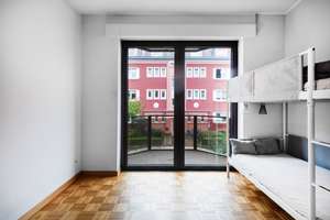 Alltagstaugliche 4-Zimmer-Wohnung mit Balkon in Düsseldorf-Golzheim – 40474 Golzheim, Düsseldorf – Vorschaubild 11