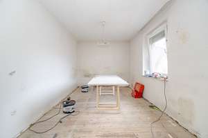 Seltene Investmentchance in Augsburg: Altbau-Mehrfamilienhaus mit massivem Wertsteigerungspotenzial – Die vollständige Adresse der Immobilie erhältst du vom Anbieter., 86154 Links der Wertach-Nord, Augsburg – Vorschaubild 17