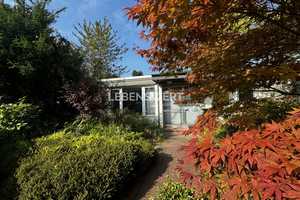 Ruhe und Raum zum Gestalten: Großzügiger Bungalow mit idyllischem Garten in begehrter Lage – Mettmann (Kreis) – Vorschaubild 2