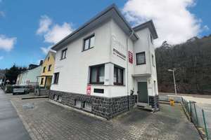 Zweifamilienhaus -  im OT Tiefenstein mit 5 Stellplätzen – Tiefensteiner Straße 152, 55743 Idar-Oberstein – Vorschaubild 2