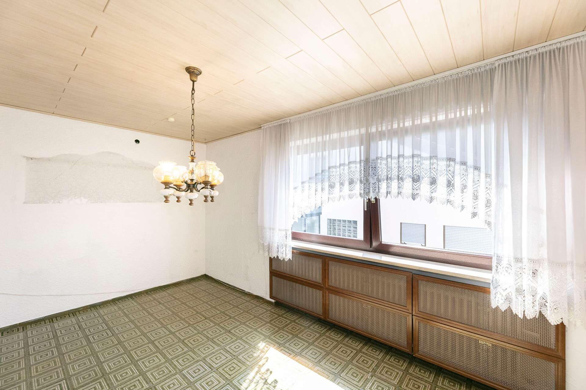 Immobilie in Niederstotzingen - Viel Raum zum Leben und Wohlfühlen – Einfamilienhaus für die ganze Familie - Bild 2